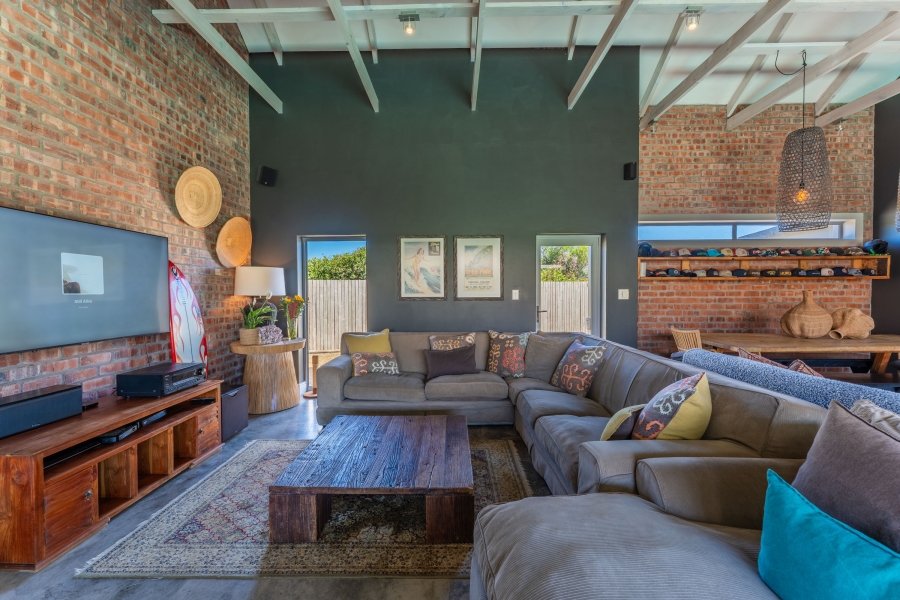 4 Bedroom Property for Sale in Cape St Francis Eastern Cape